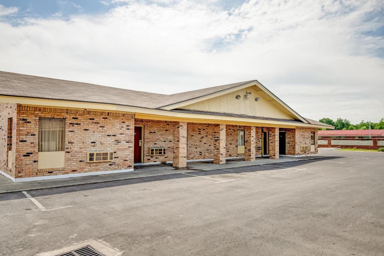 Oyo Hotel Lake Charles La I-10 ภายนอก รูปภาพ