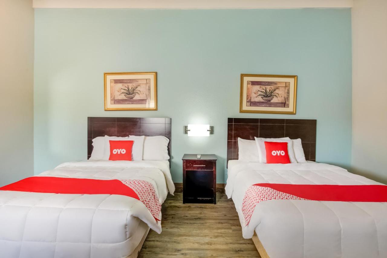 Oyo Hotel Lake Charles La I-10 ภายนอก รูปภาพ
